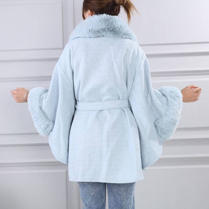 PEACH ACCESSORIES - Pe339 Faux fur poncho: Beige