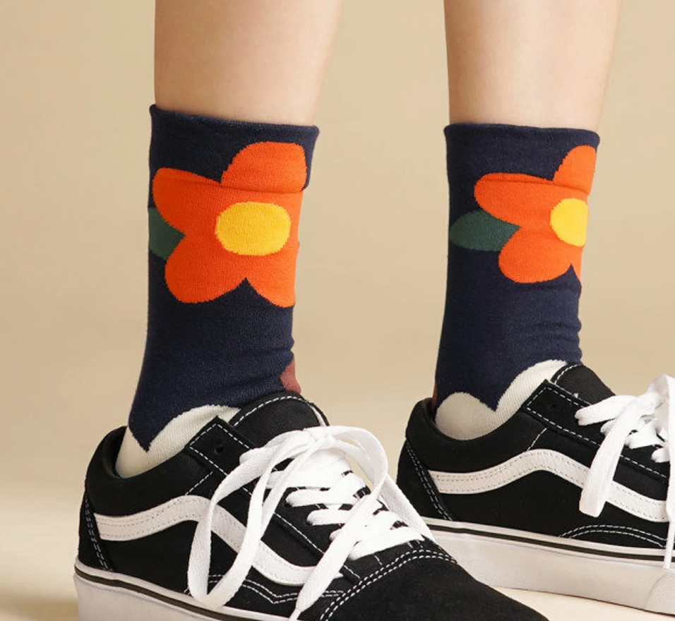 Comfortarians - Women's Patterned Socks, Knitted Socks, Floral Design Socks: Navy