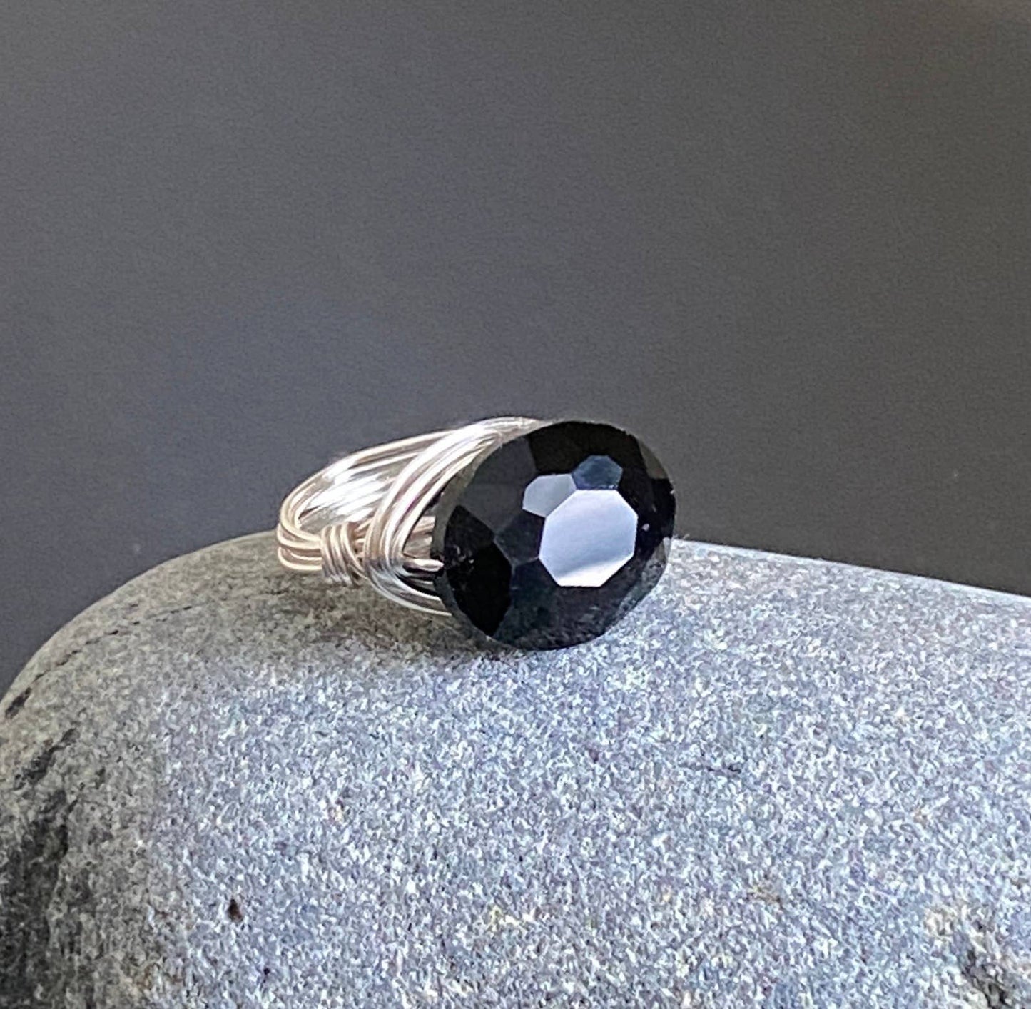 Marble Designs Jewelry - Oval Black Crystal Wire Wrapped Silver Ring: Black / Silver Metal / 8