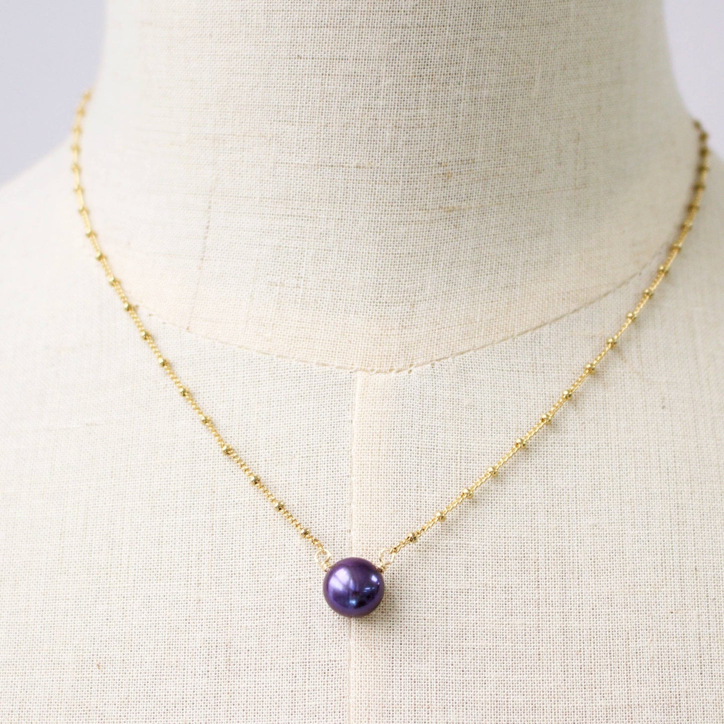 a.v. max - Solitaire Pearl Necklace: White/Silver