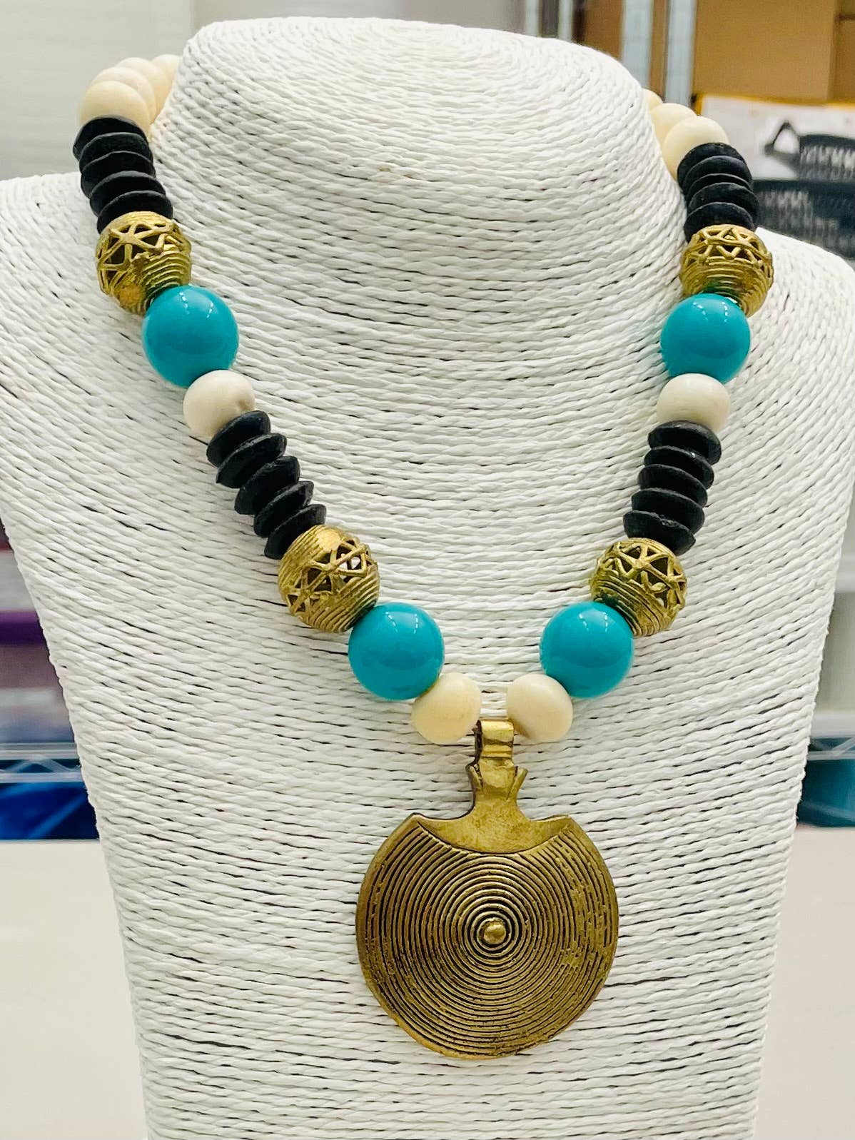 TWO FORTY TWO - FALL - Colorful Necklace (blk/turq) w/pendant (multi-7)