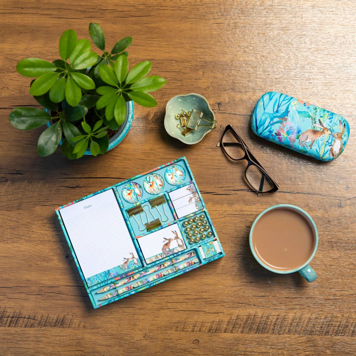 The Gifted Stationery Company - Stationery Set - Kissing Hares