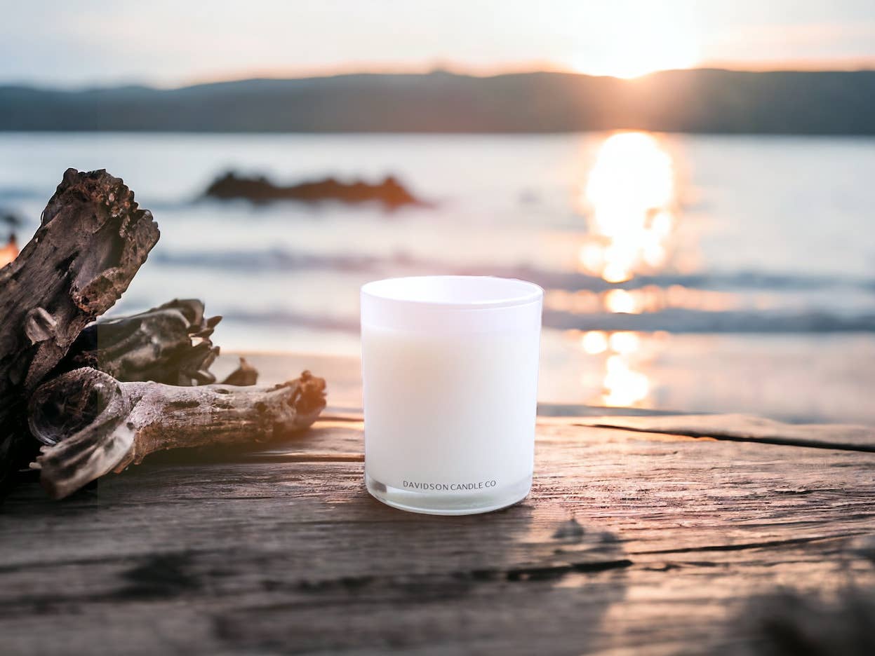 Davidson Candle Company LLC - 11 oz glass jar candle in box : White Tea