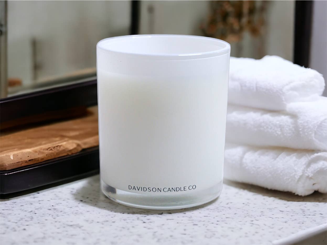 Davidson Candle Company LLC - 11 oz glass jar candle in box : White Tea