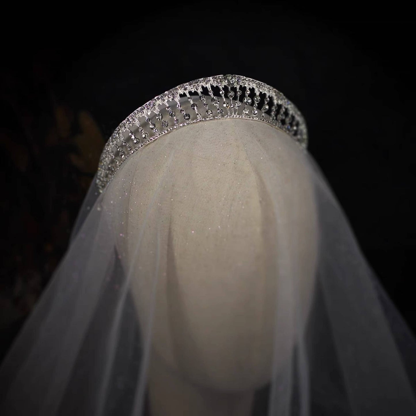 Cici’De Jewelry Amsterdam - Crystal Bridal Tiara with Zirconias: Princess Royal Elegance