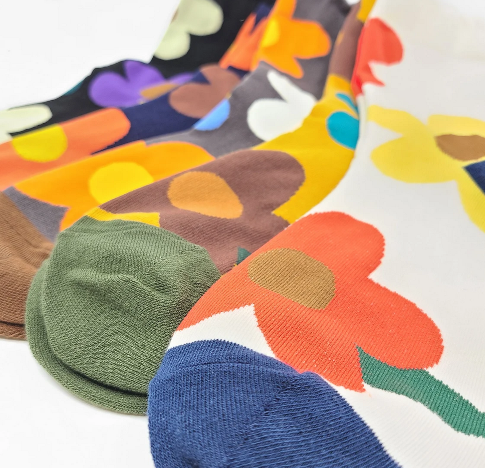 Comfortarians - Women's Patterned Socks, Knitted Socks, Floral Design Socks: Navy