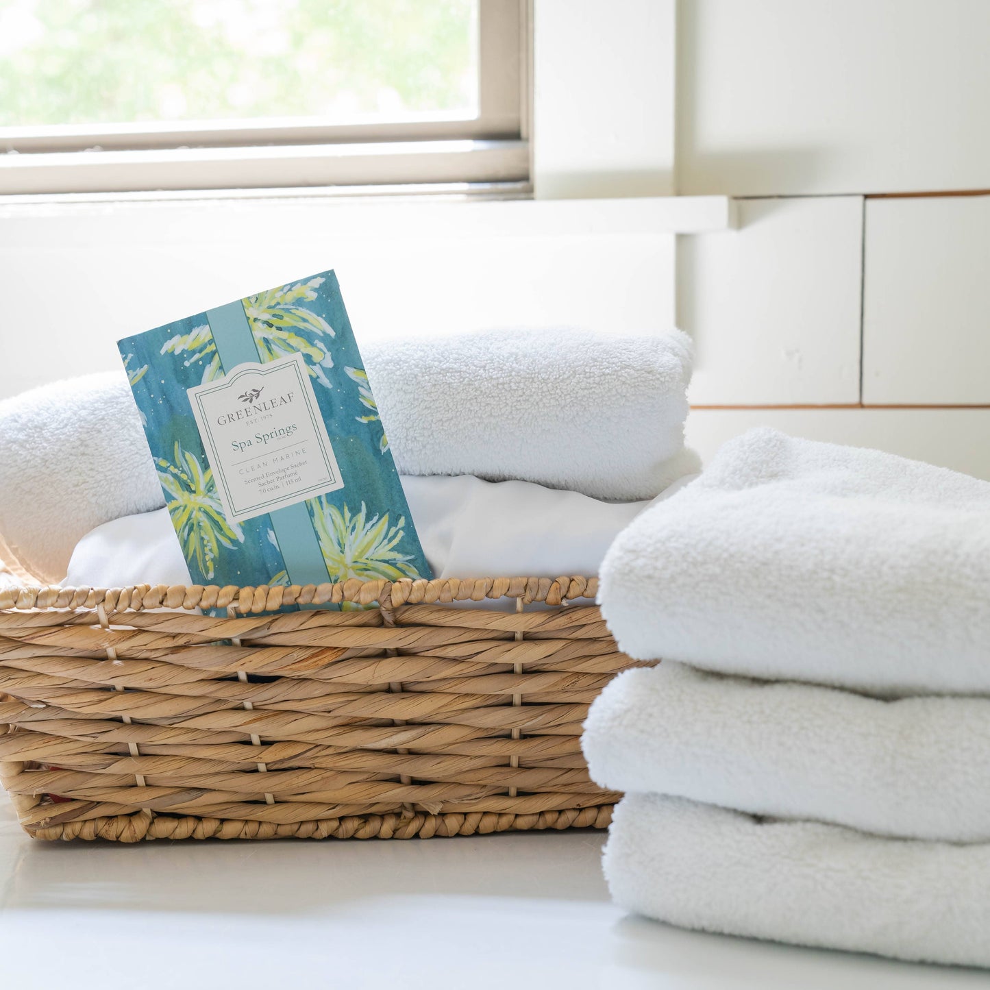 Greenleaf Gifts - Spa Springs Large Sachet 18 Pack | Americana Summer