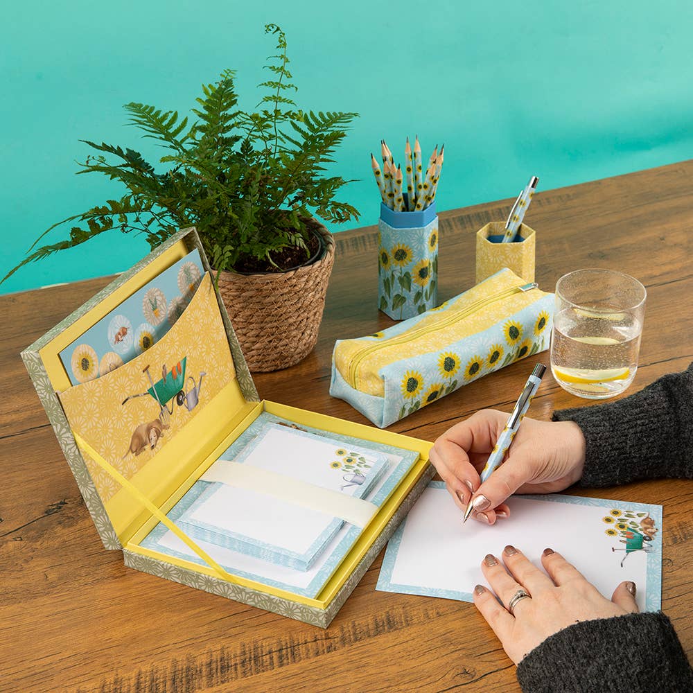 The Gifted Stationery Company - Writing Set - In the Garden