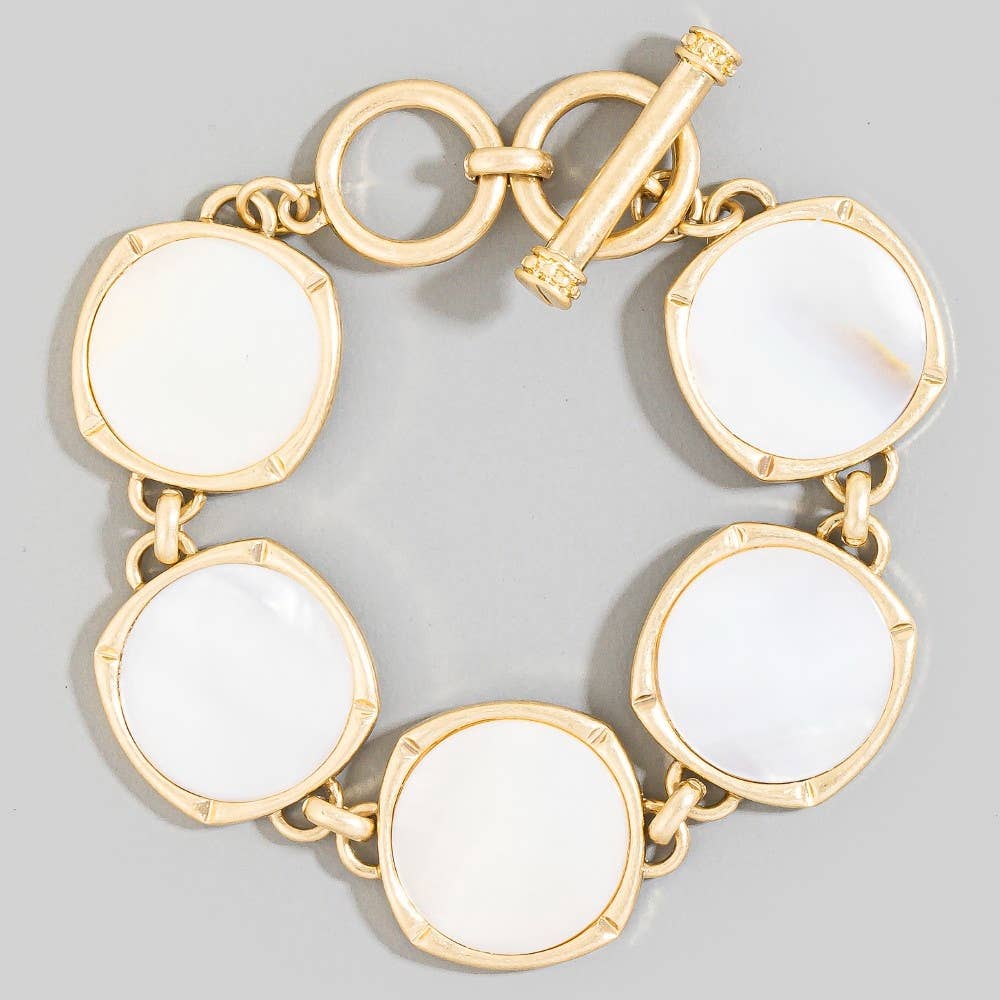 The Looks by Fame Accessories - Pearl Disc Toggle Chain Bracelet: MOP