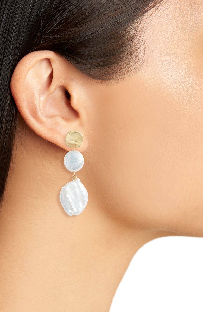 KARINE SULTAN - Genuine flat pearl linear drop earring: Gold