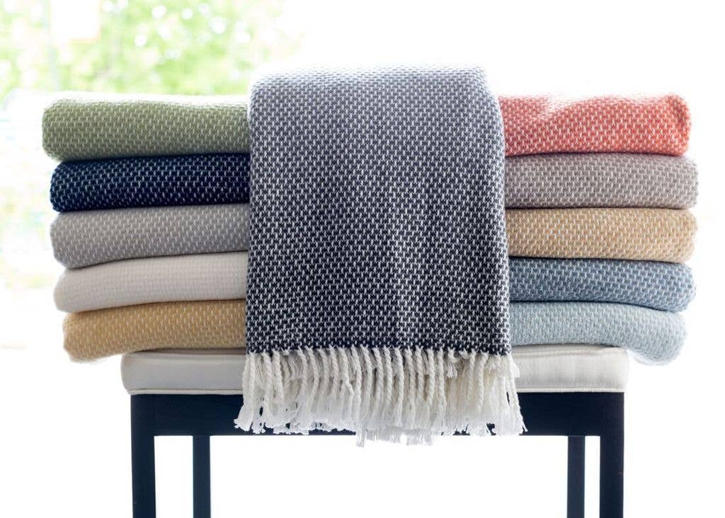 A Soft Idea - 321 - Grain of Rice Throw: Navy