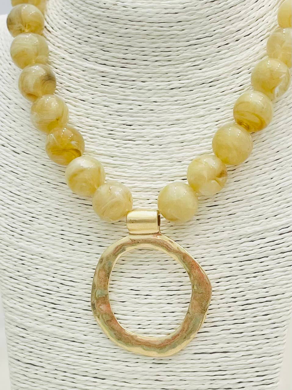 TWO FORTY TWO - CHIC-Big Ball Necklace w/Pendant (light caramel) NK618