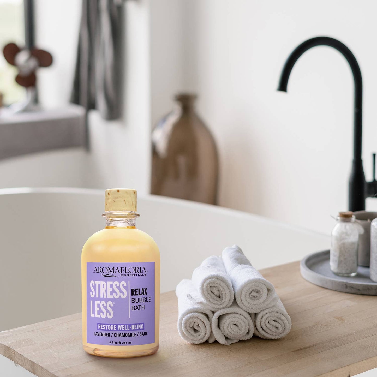 Aromafloria Essentials - Stress Less Relax Bubble Bath