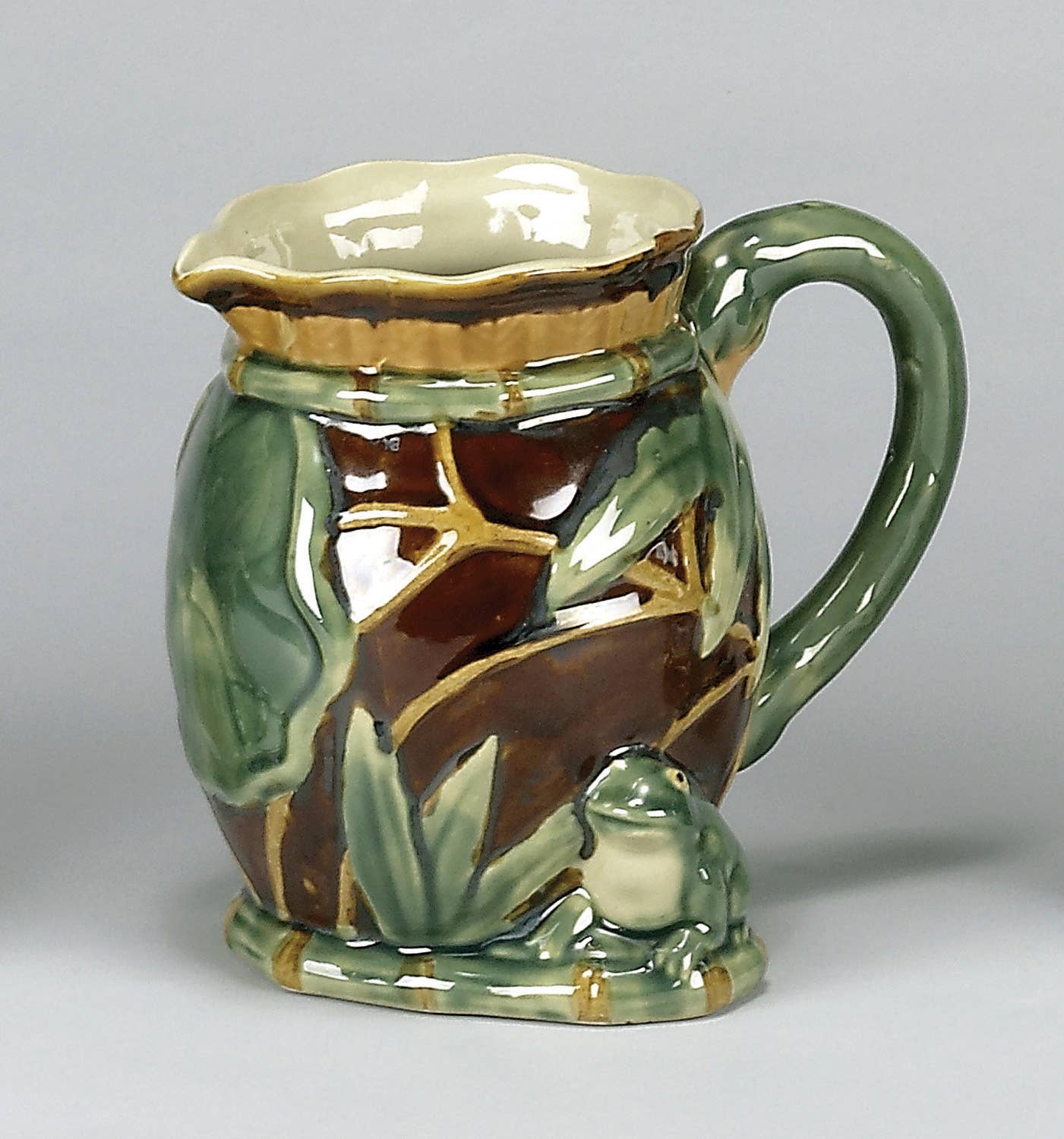 AA Importing - Frog Pitcher