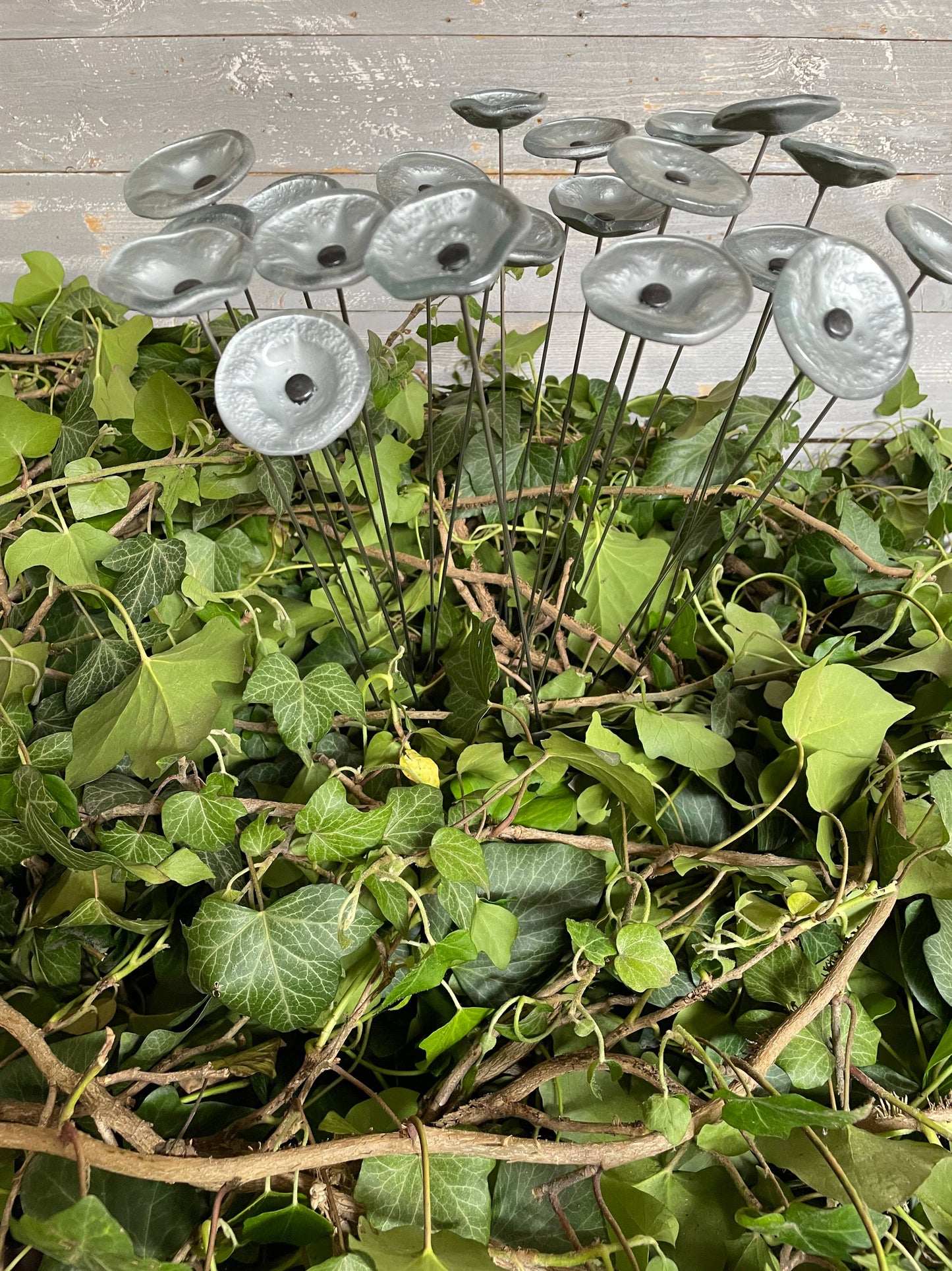 CARNEOL GLASS - Small Glass Flower For Inside In Silver