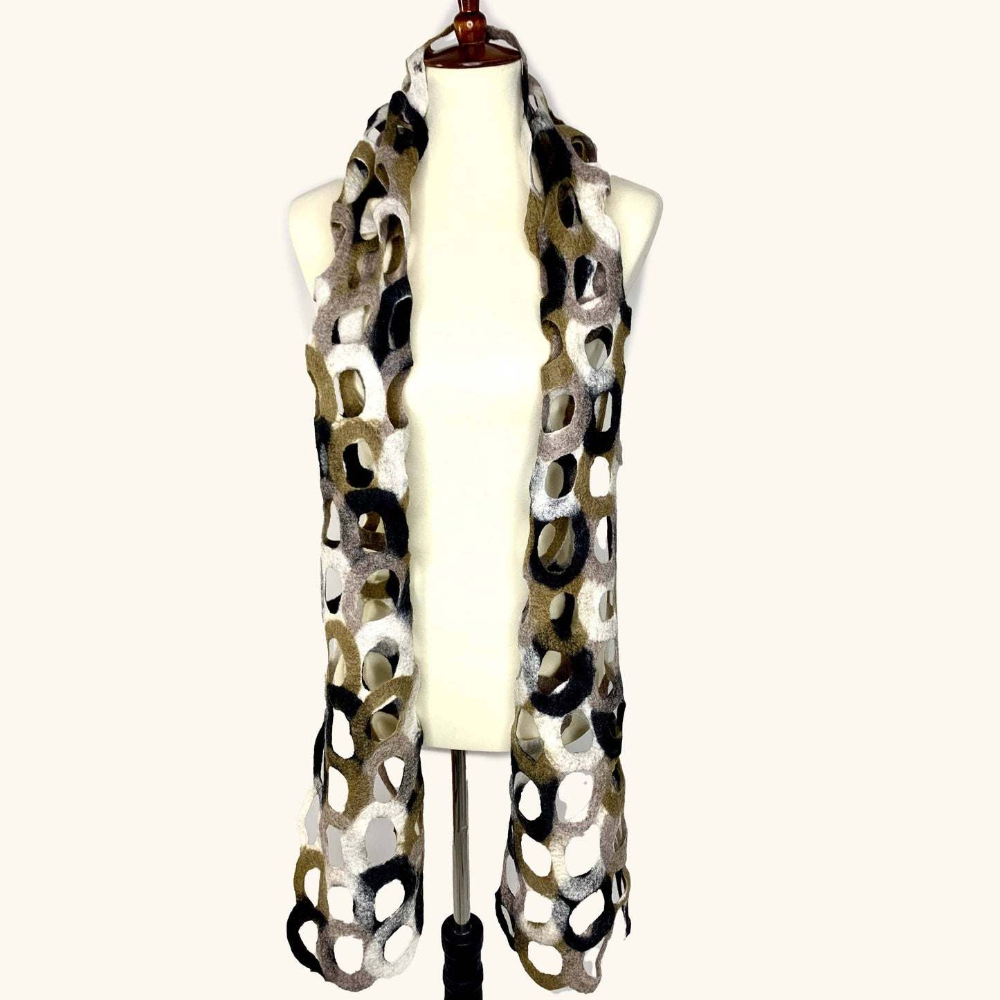 Ring Neutral Scarf