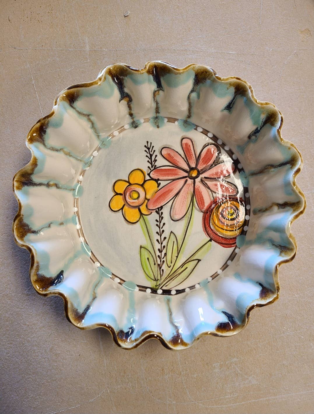 Heartfelt Traditions - Pie Plate (Drip Flowers)