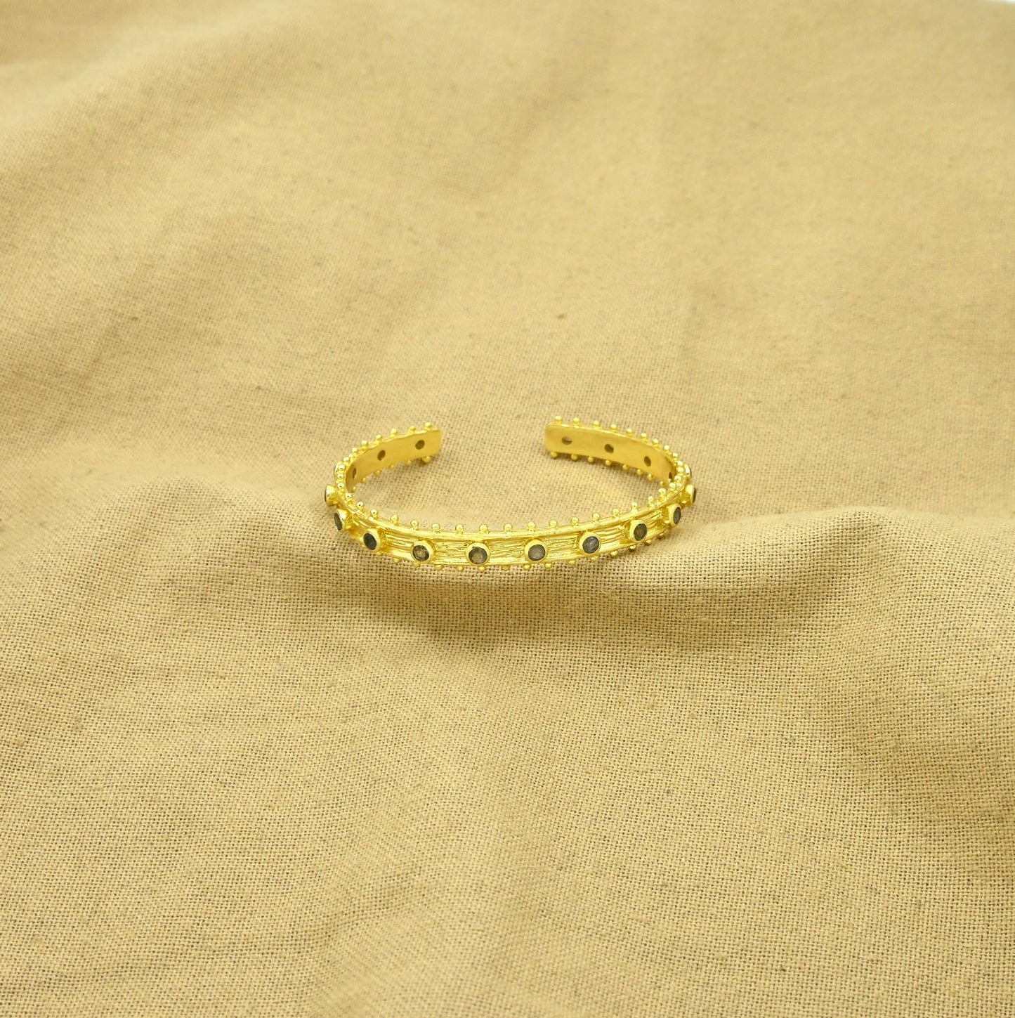 Schmuckoo Berlin - Bohemian Gold Cuff Bangle - Labradorite