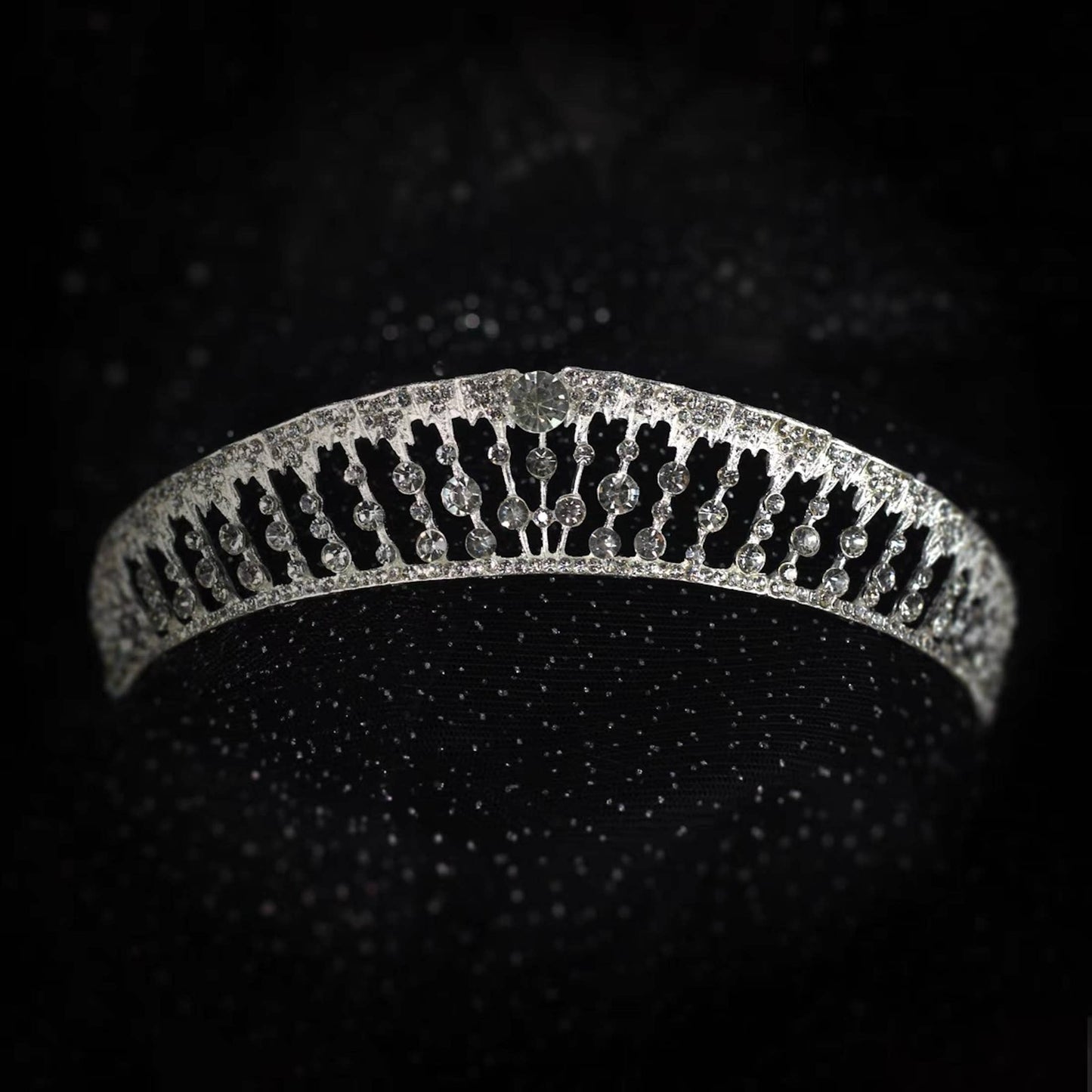 Cici’De Jewelry Amsterdam - Crystal Bridal Tiara with Zirconias: Princess Royal Elegance