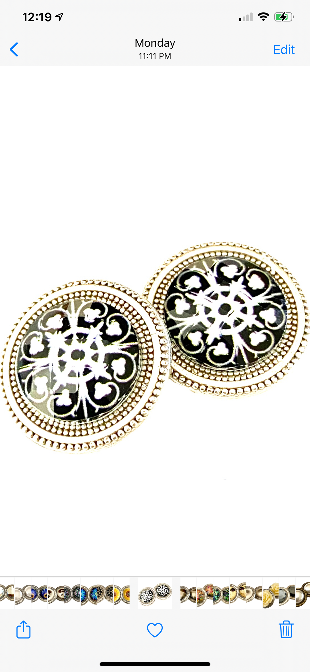 MagneButton - Black & White Mandala II Image Magnet Button Pin Set