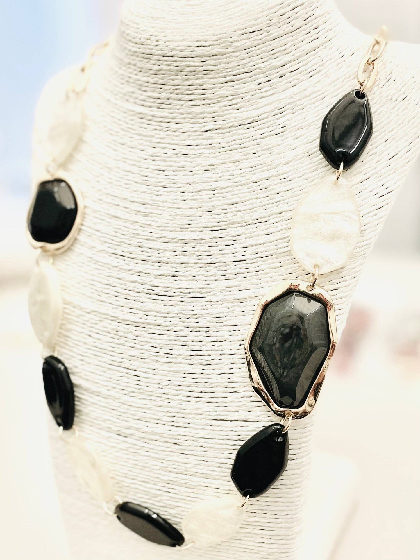 TWO FORTY TWO - CHIC - Long Acrylic Stone (black) NK551