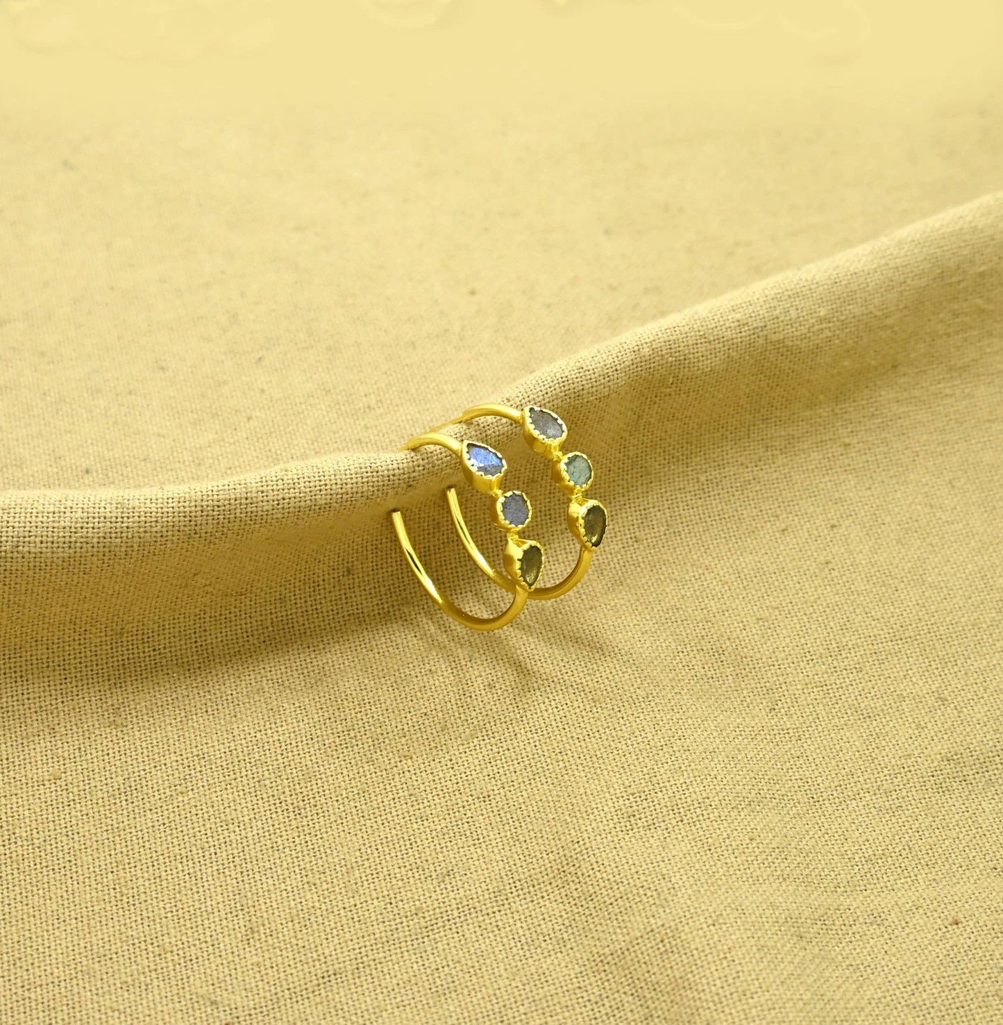 Schmuckoo Berlin - Spun of Gold Earrings - Labradorite