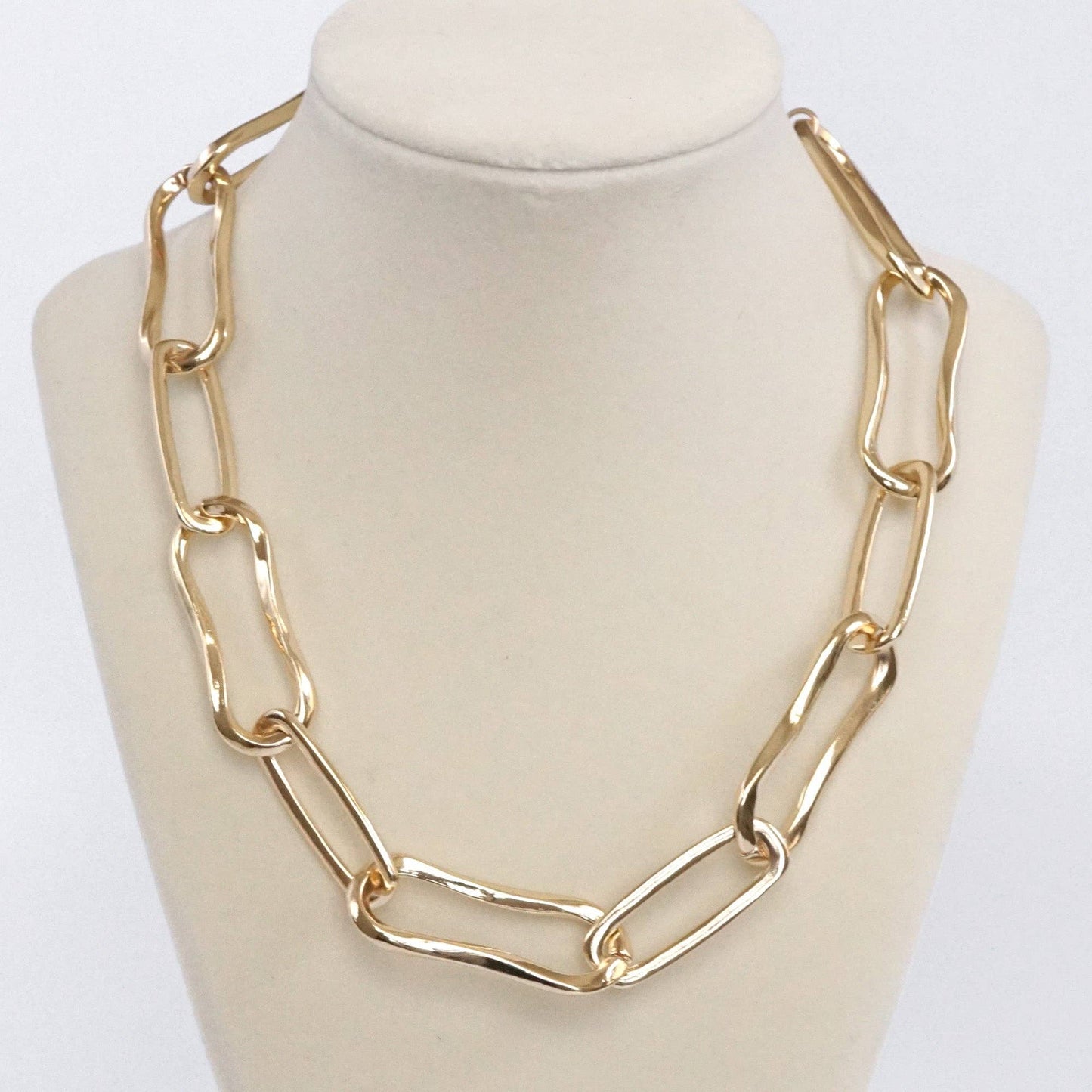 PennyLine inc - Short Chunky Chain Statement Necklace Big Long Golden Links