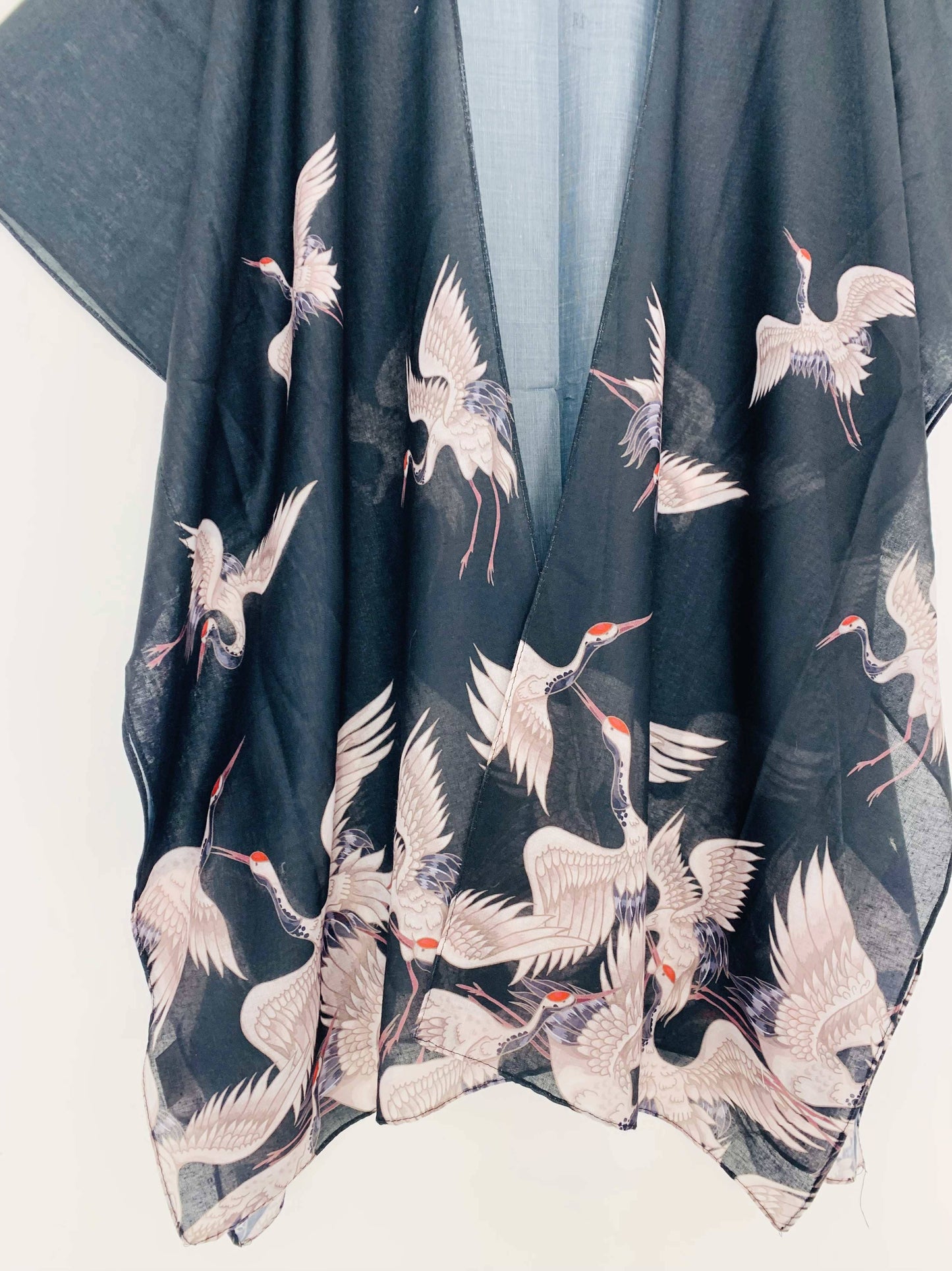 JC Sunny Fashion - Black-Beige Crane Kimono