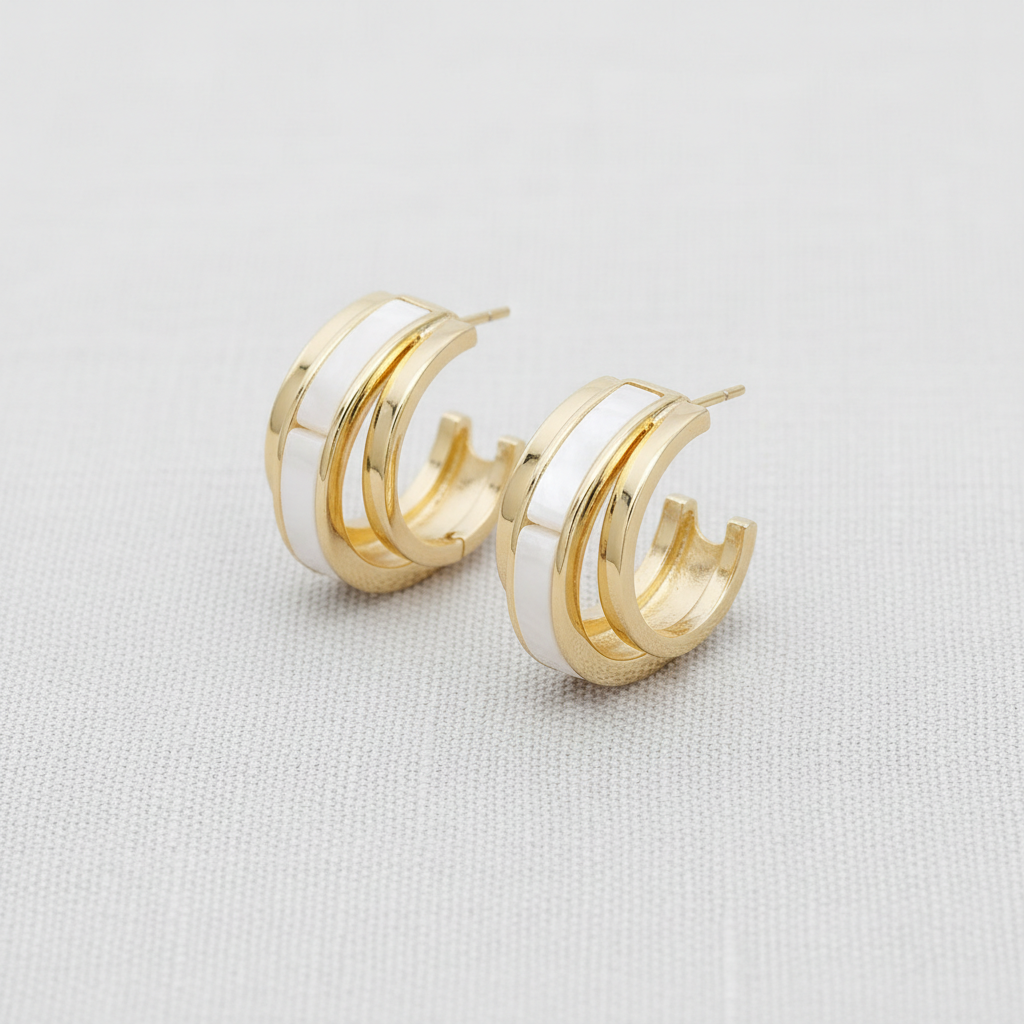 camilla dovey - Chic Shell C-Shaped Earrings