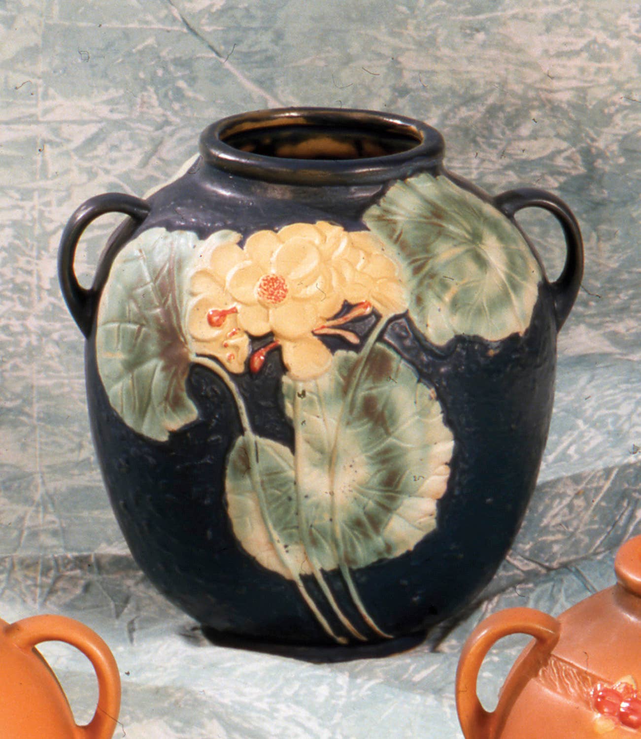 AA Importing - Roseville-Style, Geranium Pot in Blue & Brown, 9": Brown
