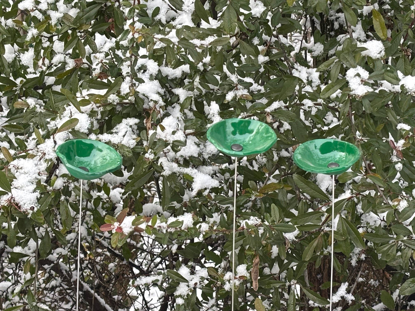 CARNEOL GLASS - Small Glass Flower For Outside In Green