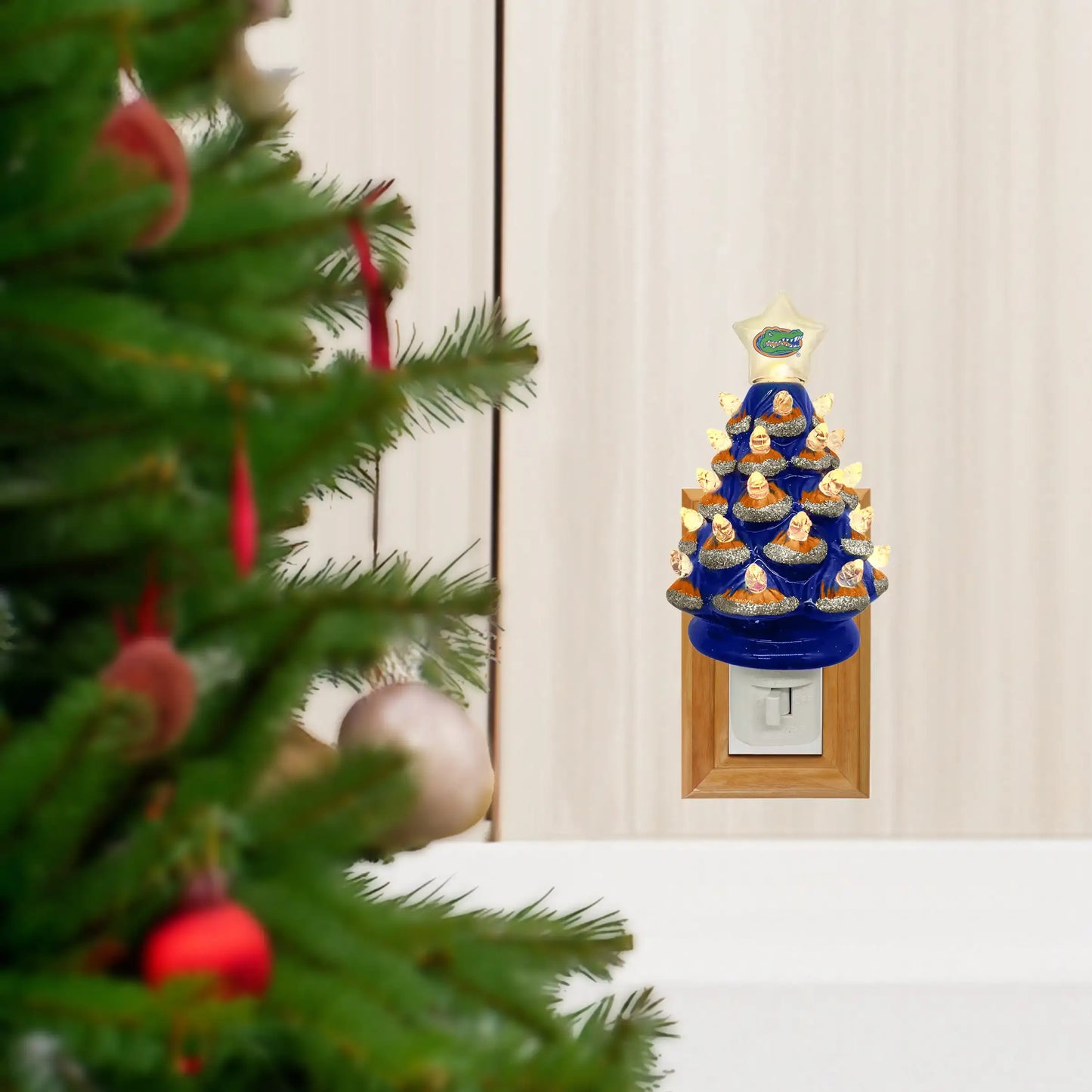 Santa’s Workshop Inc. - 6.5" Florida Xmas Tree Nite Lite