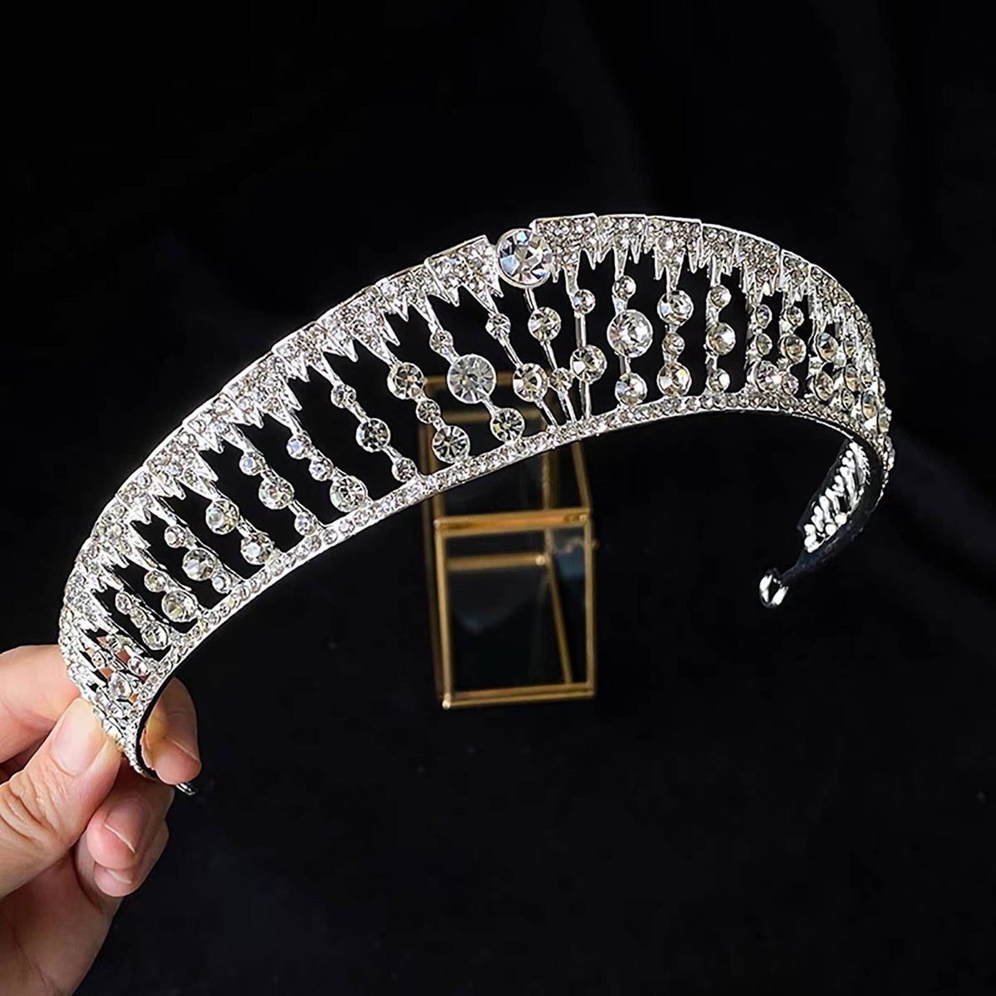 Cici’De Jewelry Amsterdam - Crystal Bridal Tiara with Zirconias: Princess Royal Elegance
