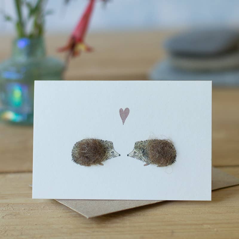 Papersheep UK - Hedgehogs in Love Mini Card with Wool | 3D Greeting Card