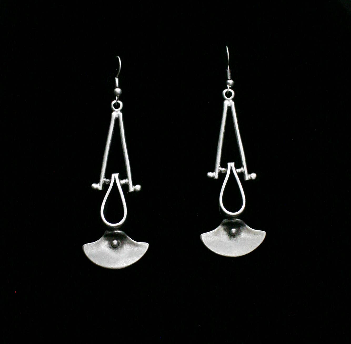 Chanour - Handmade Pewter Earrings - KU119