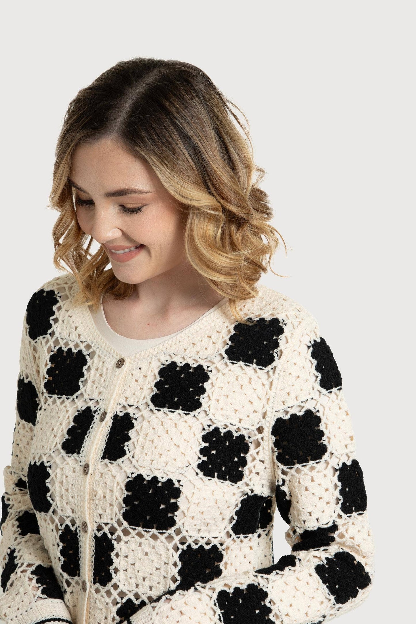 SAACHI - Crochet Checkered Cardigan