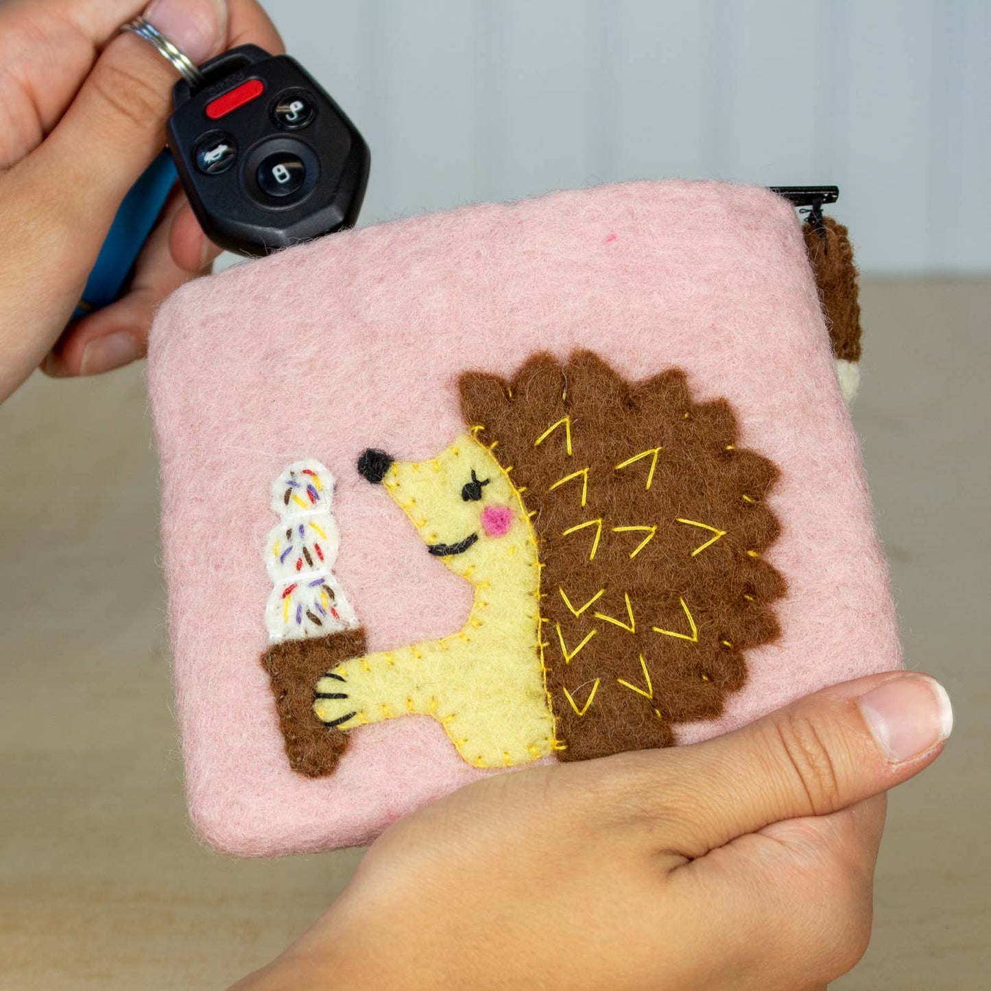 dZi Handmade - Hungry Hedgehog Coin Purse