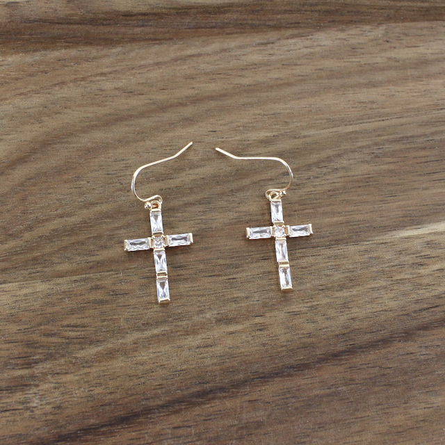 Pretty Persuasions - E24108 Cross CZ Earrings: 02 RH