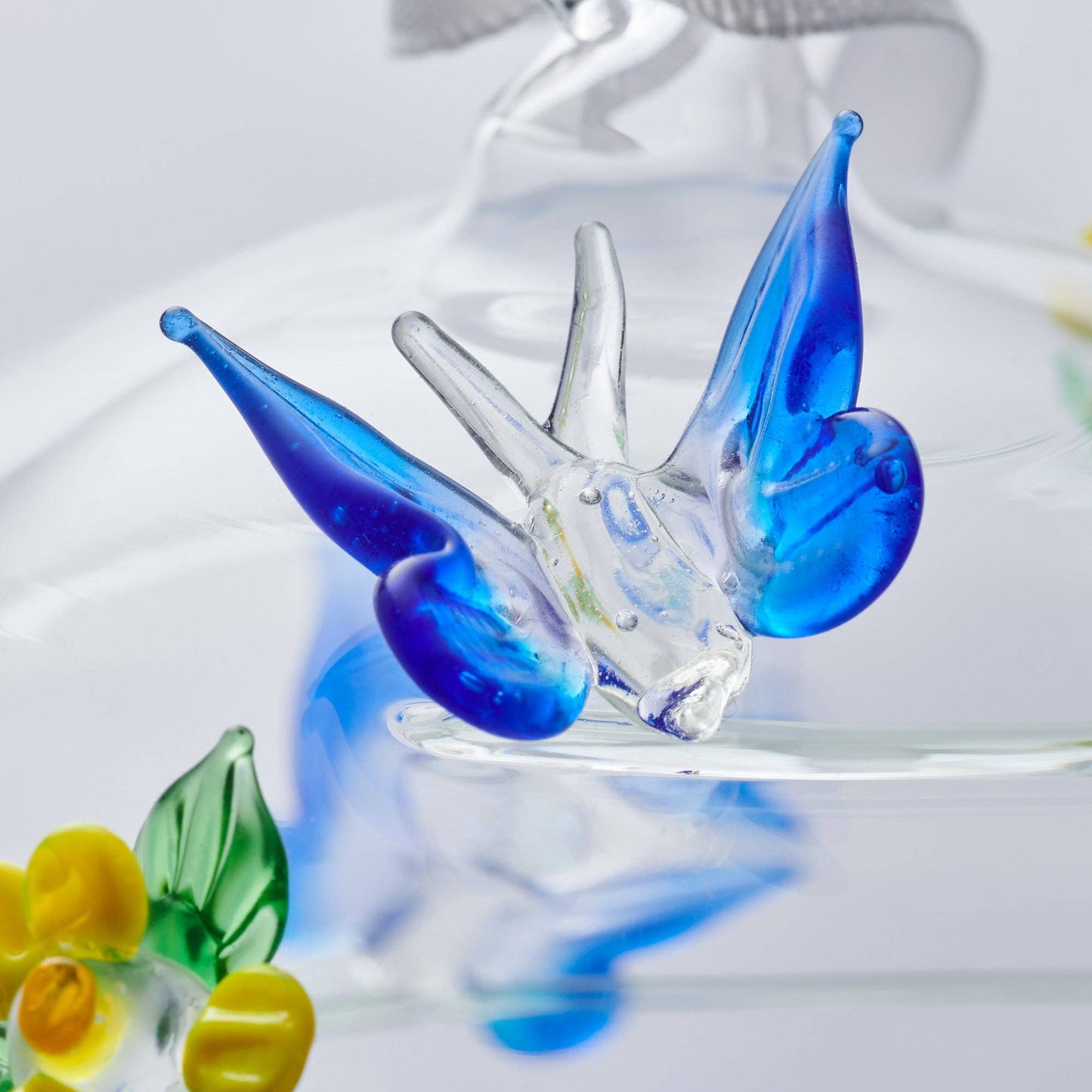 Sienna Glass - 10cm Glass Globe - Wildlife Collection - Butterfly