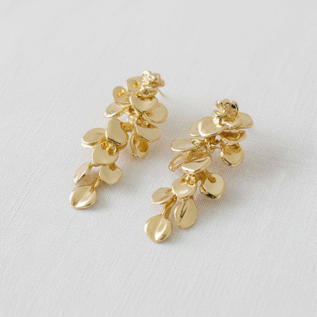 Ellemadera - Leaf Tassel Dangle Earrings