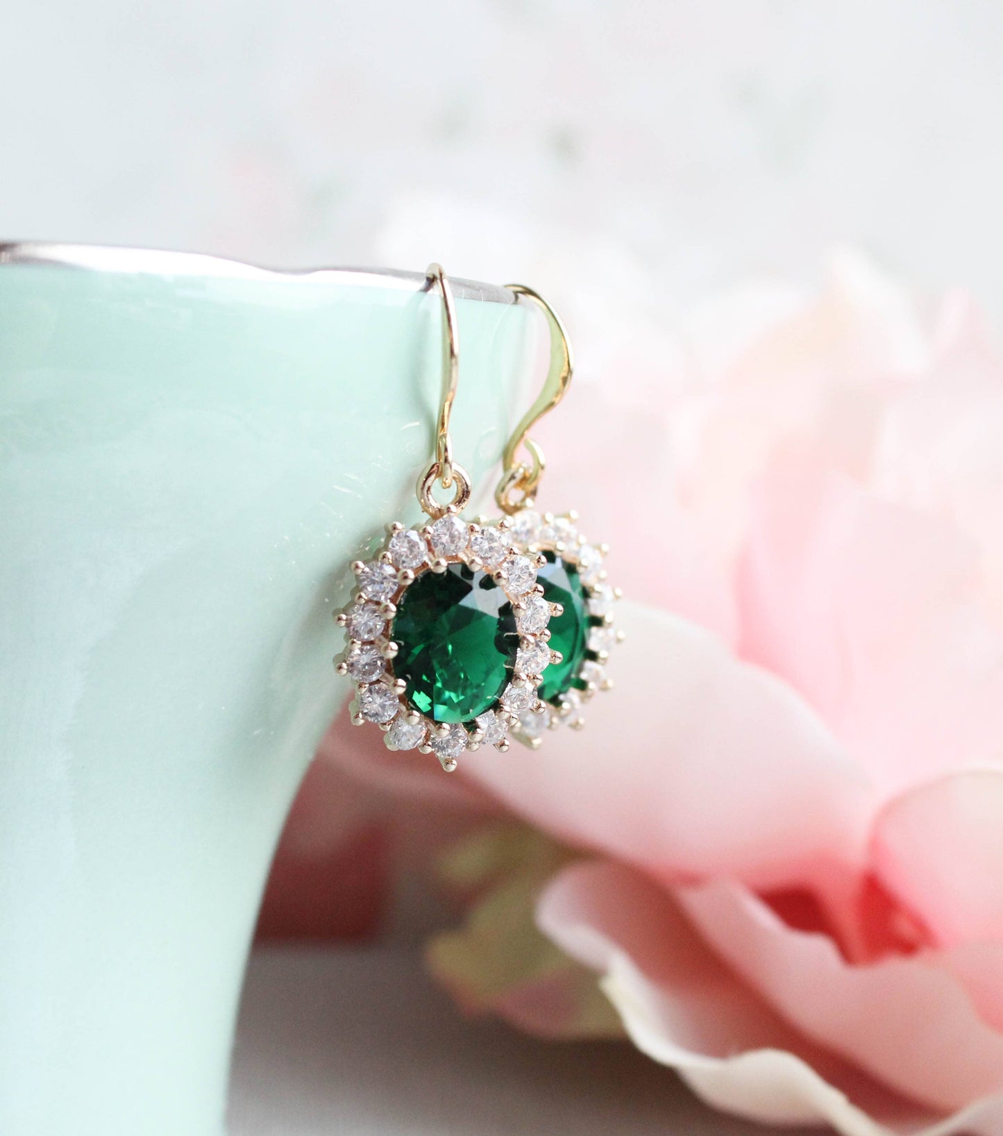 A Pocket of Posies - Emerald Green Oval Glass Earrings: Gold