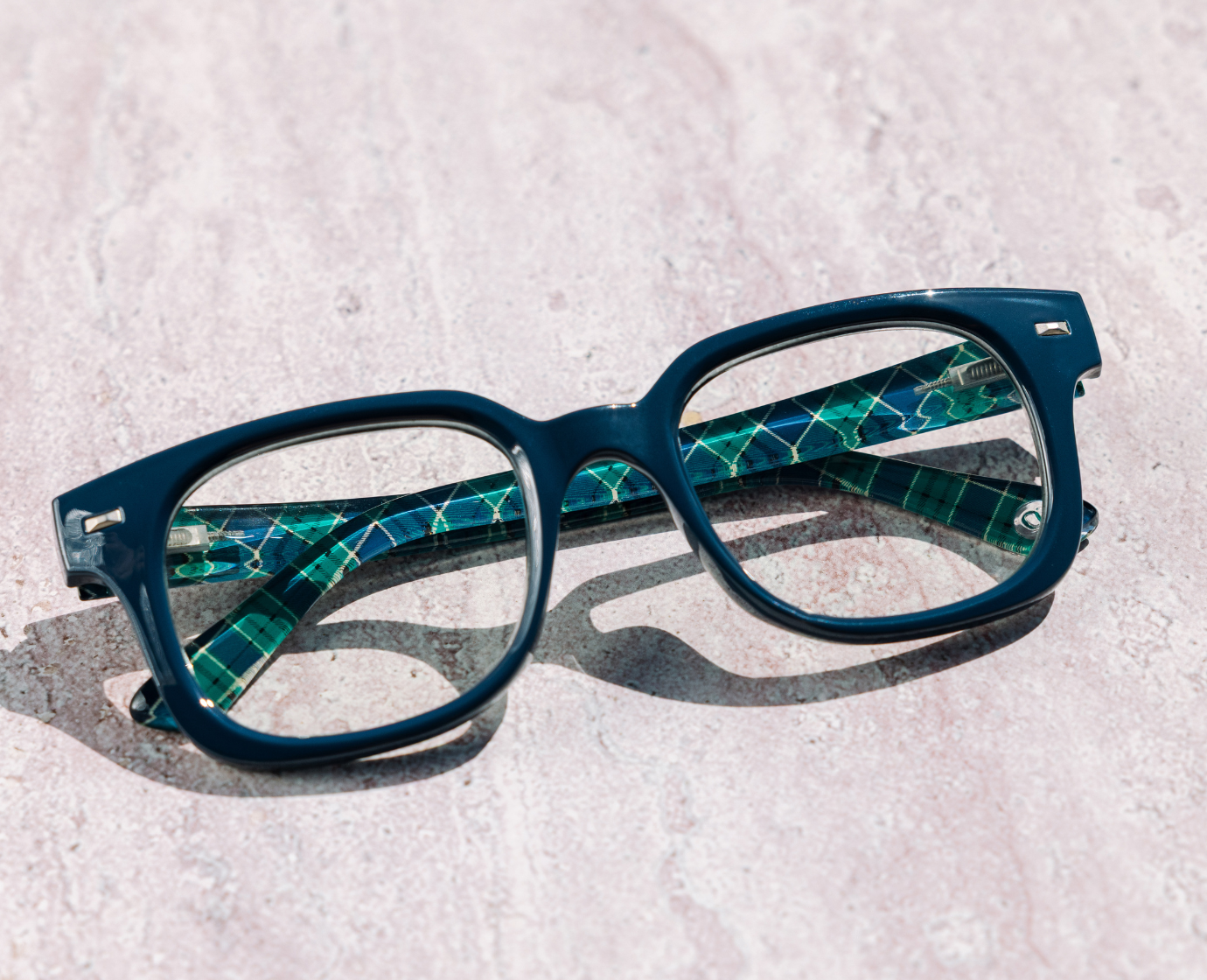 Peepers - Glossary (Blue Light): Black/Wavy / Reading / 2.00