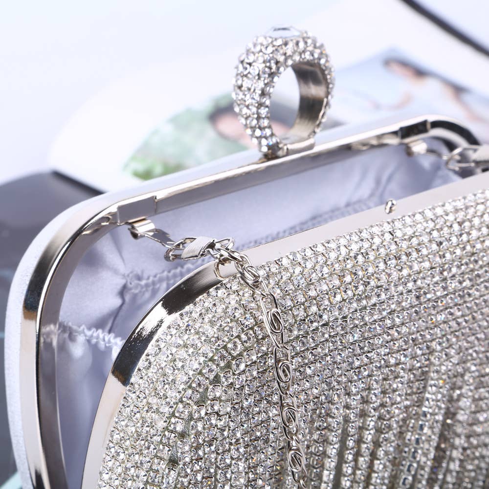 PEACH ACCESSORIES - 6053 Tassels crystal clutch bag with ring detail in Silver