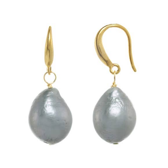 a.v. max - Akoya Pearl Earrings: White