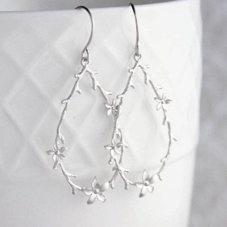 A Pocket of Posies - Twig and Flower Hoop Earrings: Matte Gold