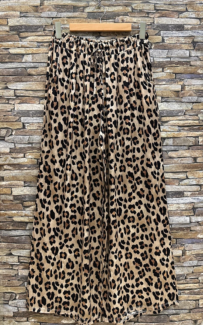 LOOWIE - ESSPL Leopard Print Wide-Leg Pants with Pockets Viscose