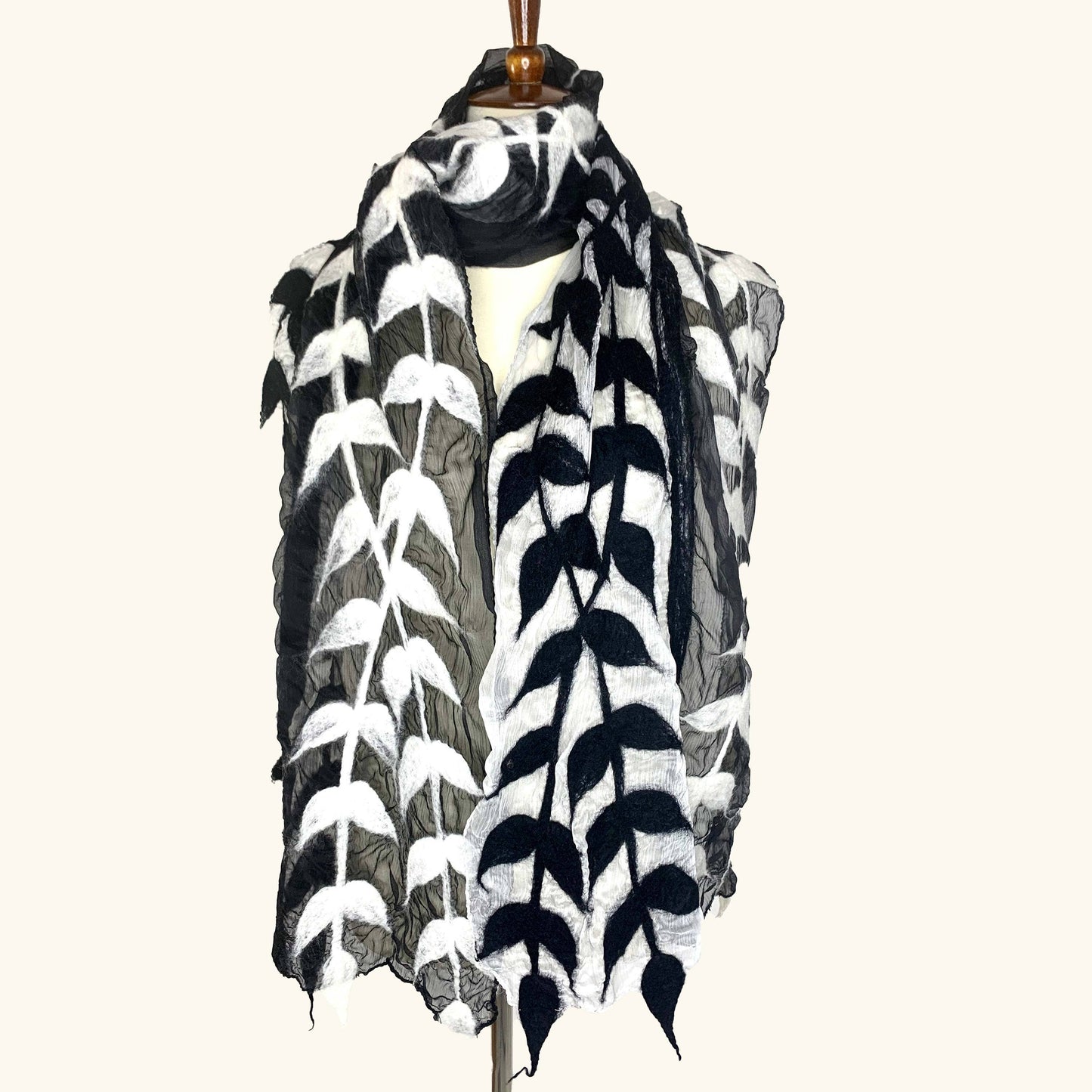 Split Vine Scarf