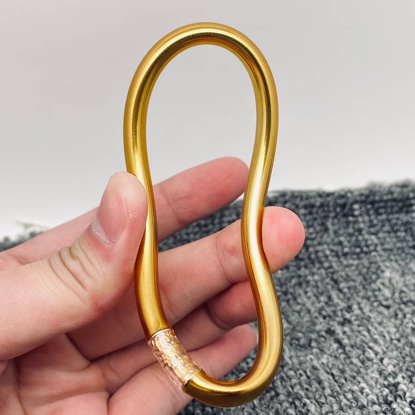 Mio Queena - 6MM High Quality Gold brass Powder Hose Bangle Bracelet