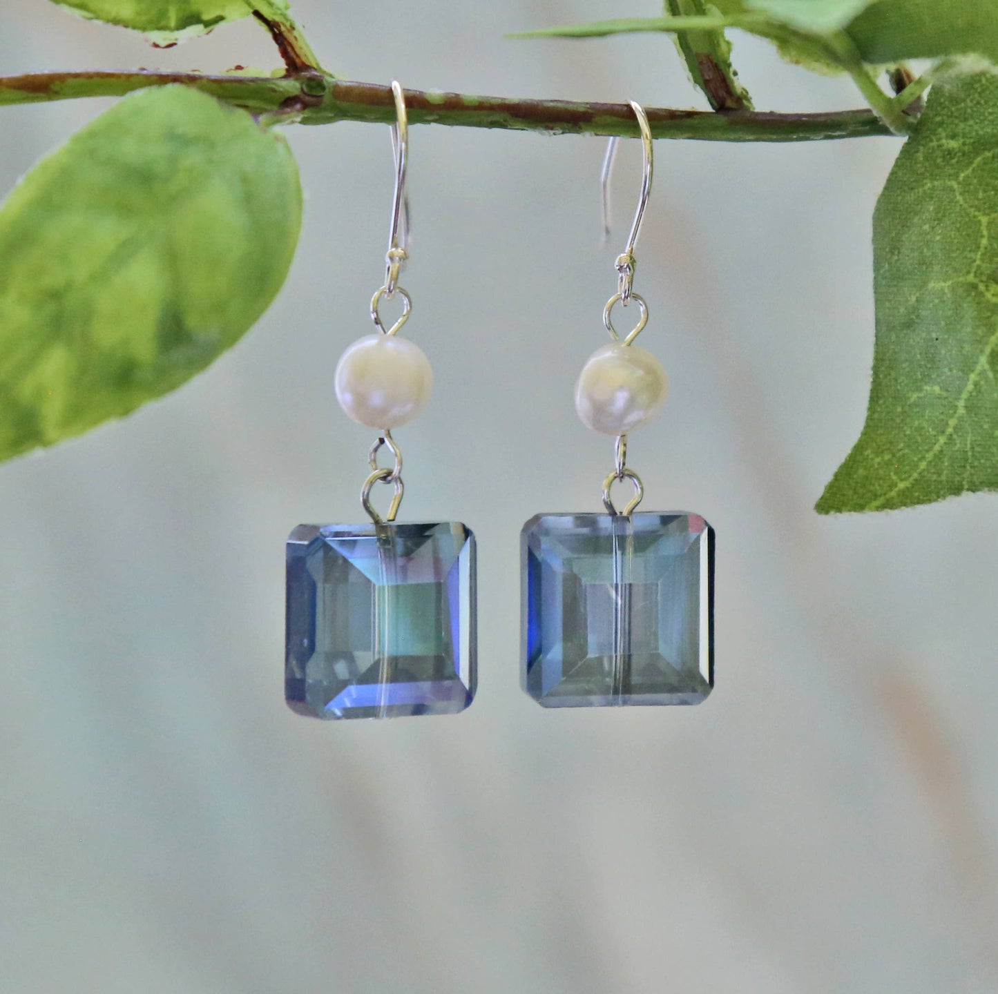 IST Jewelry - Purple Crystal Square Earring