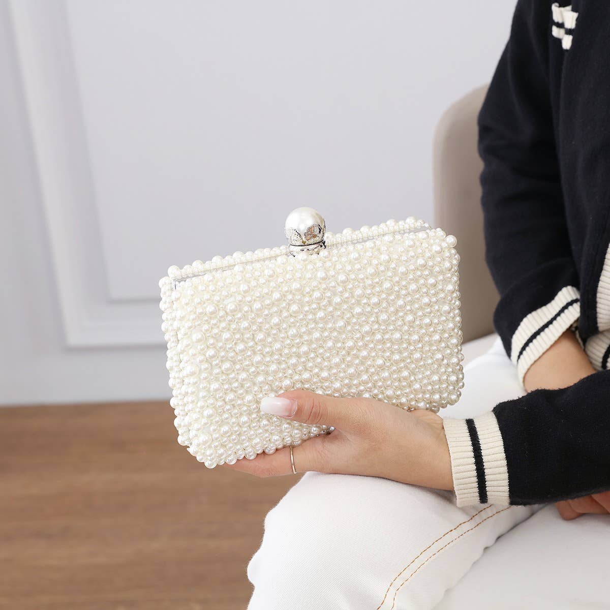 PEACH ACCESSORIES - 8177 Ivory pearl box design clutch bag